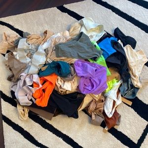 NWT/NWOT! SKIMS Random Pull 5 Pairs of Panties